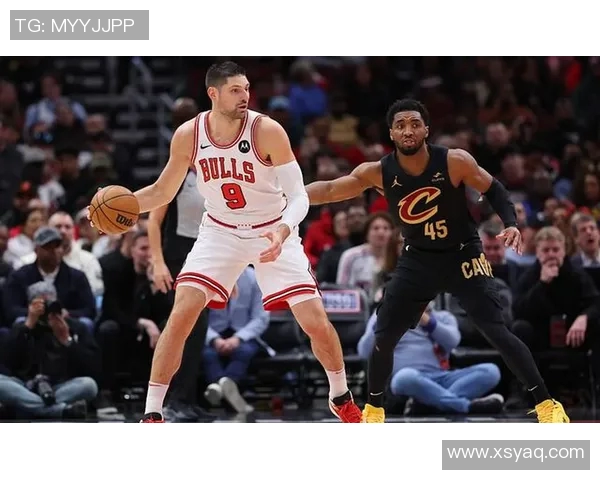 勇士与公牛激战正酣精彩直播全程回顾与分析