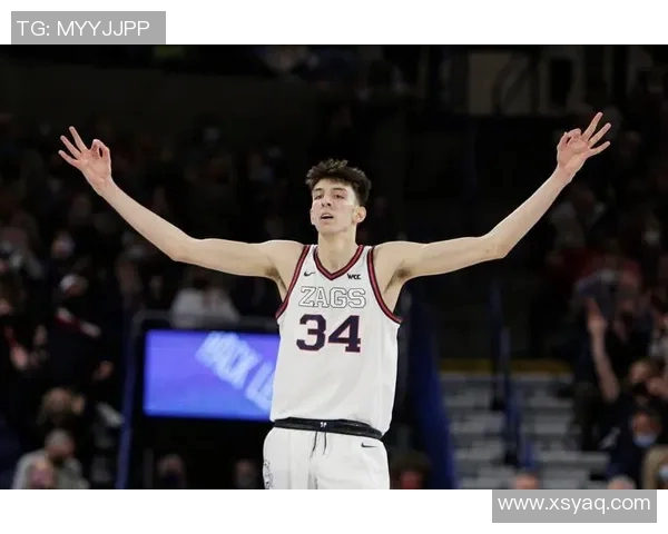 切特霍姆格伦的篮球之路从大学到NBA的成长与挑战