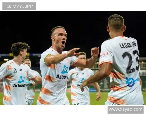 西悉尼漫步者迎战强敌展现球队实力与激情的巅峰对决