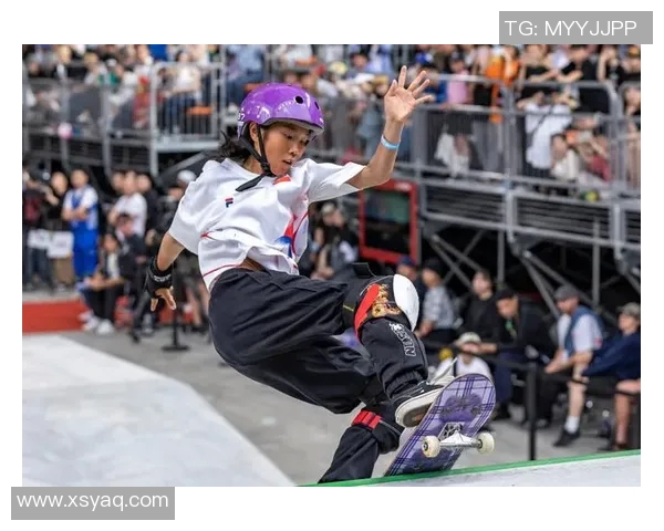 李丽的滑板人生：从初学者到职业选手的成长之路MBA