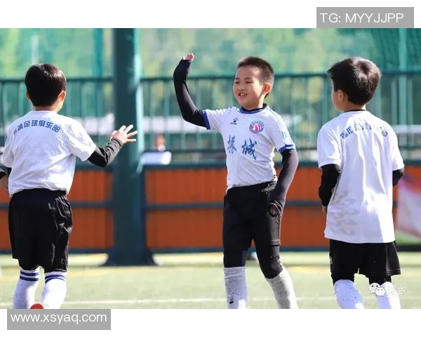 吕迪格的足球之路：从青训到国家队的辉煌历程与未来展望